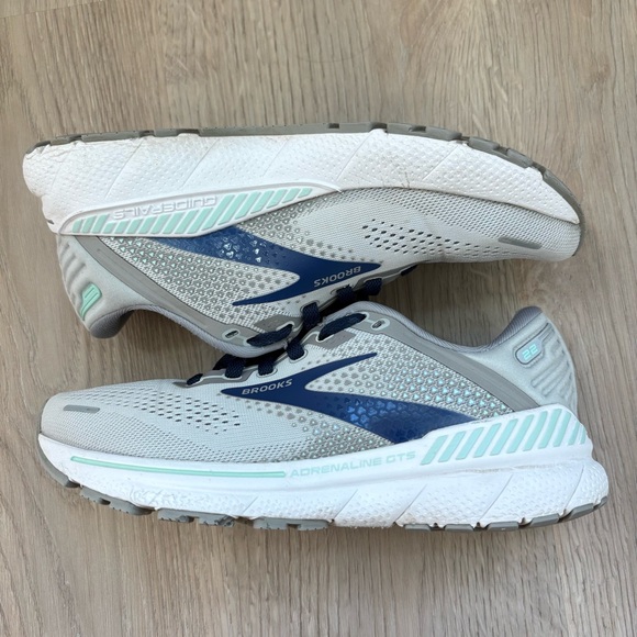 Brooks Guide Rails - Picture 3 of 6